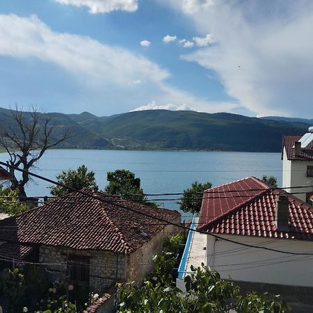 Erteo Guest House Pogradec Exterior foto