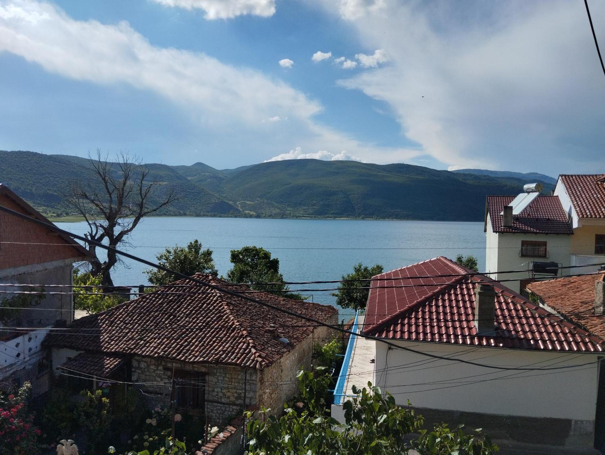 Erteo Guest House Pogradec Exterior foto